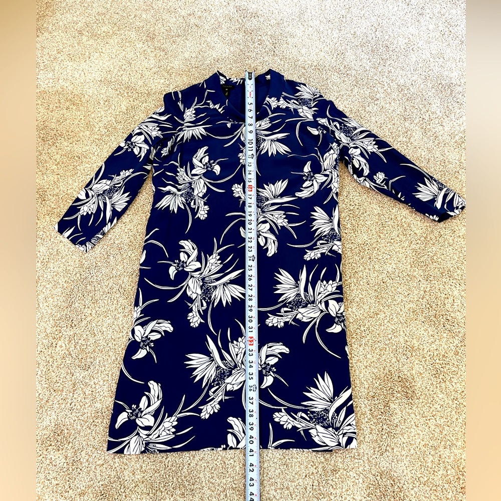 Escada 100% Silk Print Dress in Size 40 - Picture 4 of 9